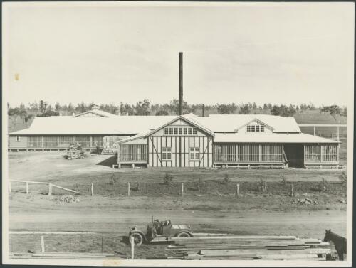 Front view of No.1 Leeton State Cannery, Leeton, New South Wales, 1914 [picture]