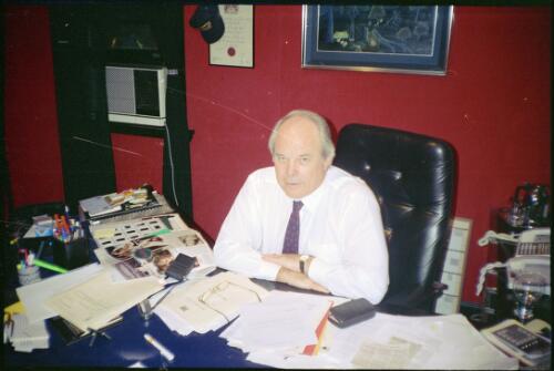 Portrait of Doctor Bruce Shepherd, former President, Australian Medical Association, 1993, 1 [picture] / Stewart Harris