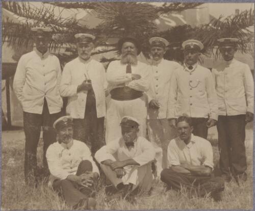Officers of the SS Greifswald, Fremantle, Western Australia, 1914 [picture] / Karl Lehmann