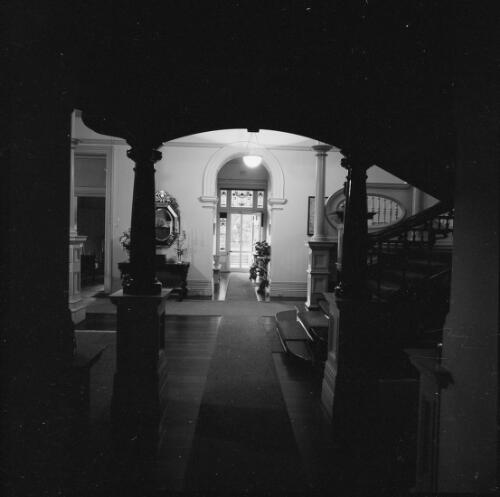 Hall with a view to the side entrance at Belltrees Homestead, Scone, New South Wales, ca. 1970 [picture] / Wes Stacey