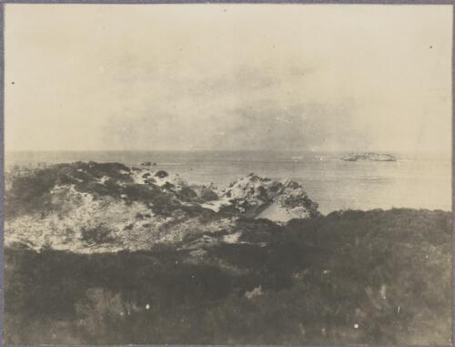 Southeastern corner of Rottnest Island, Western Australia, ca. 1915 [picture] / Karl Lehmann