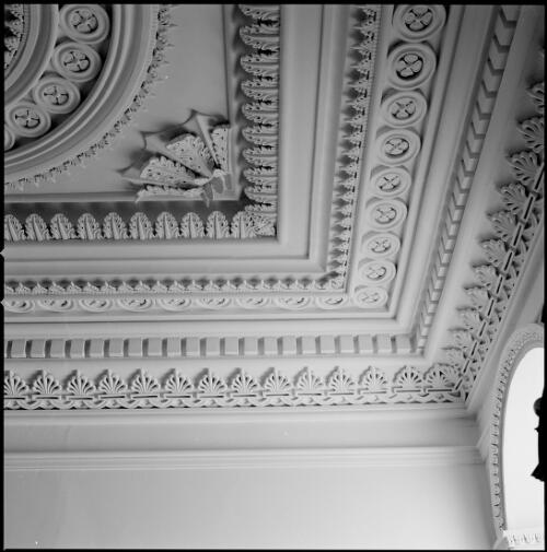 Detail of drawing room ceiling of Rosedale, Campbell Town, Tasmania, ca. 1970 [picture] / Wes Stacey