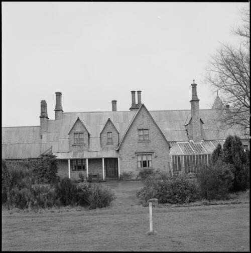 The Grange, Campbell Town, Tasmania, ca. 1970 [picture] / Wes Stacey