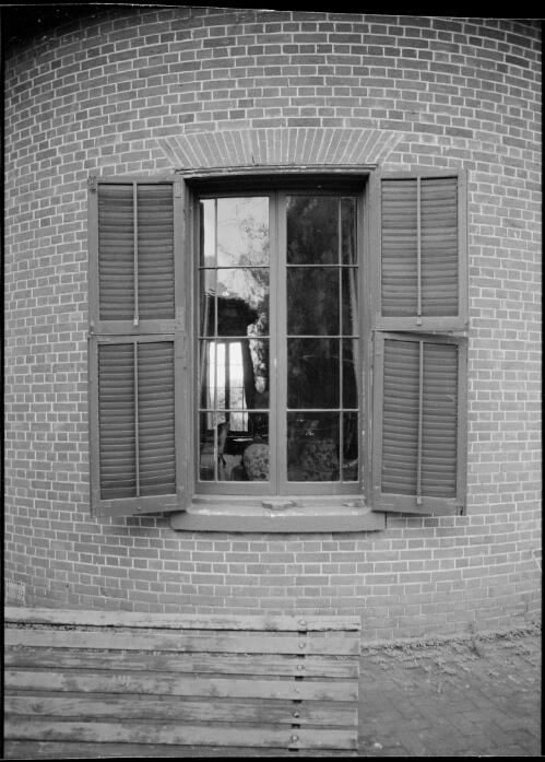 Window at Cummins House, Morphettville, South Australia, ca. 1970 [picture] / Wes Stacey