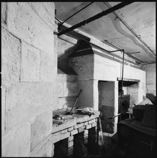 Basement and foundations of Elizabeth Bay House, Sydney, New South Wales, ca. 1970 [picture] / Wes Stacey
