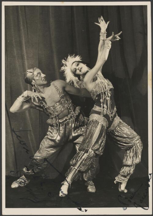 Leon Woizikowsky as the golden slave and Nina Raievska as Zoebeide in Scheherazade, Monte Carlo Russian Ballet, 1937 [picture] / Russell Roberts Ltd