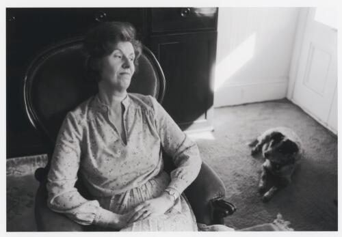 Journalist and publisher Katherine Brisbane at her home, 1982 / Robert McFarlane