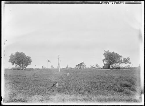 Captain Barclay's camp, 5 Mile Bar, McArthur River, near Borroloola, Northern Territory, 1911 [picture]