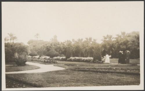 Visitors in gardens in Cairo, Egypt, approximately 1914