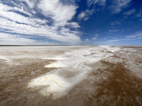 Panorama of ABC Bay, Lake Eyre North, South Australia, 2012 / Trevern Dawes