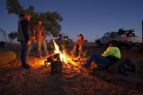 Four drovers around a campfire, Adria Downs, Queensland, May 2013 / Darren Clark