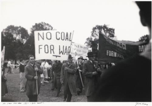 Protesters holding banners during a demonstration march, Melbourne, 1951 / Joyce Evans