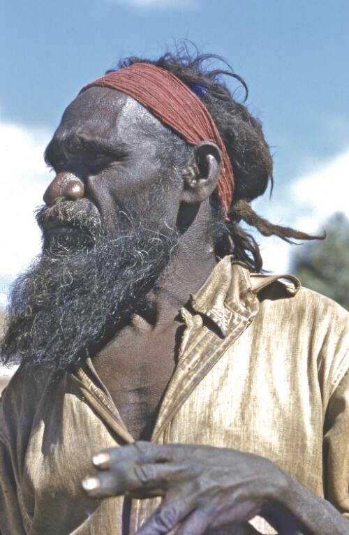 Aboriginal Australian man wearing a traditional headband, outback Western Australia, 1962 / Robin Smith