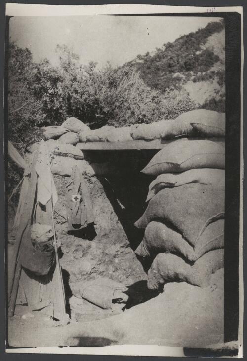 Beeston's dug-out, Gallipoli, Turkey, 1915 / Joseph Lievesley Beeston