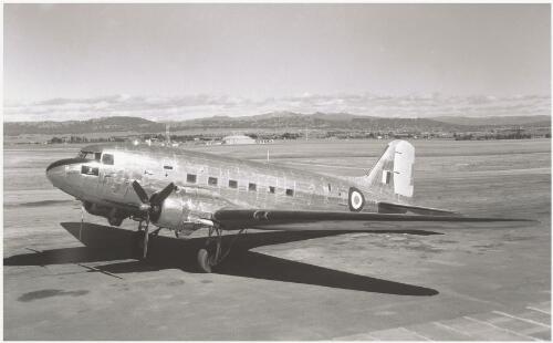 Douglas DC3 airplane at the RAAF Base Fairbairn, Canberra, 1951 / Douglas Thompson