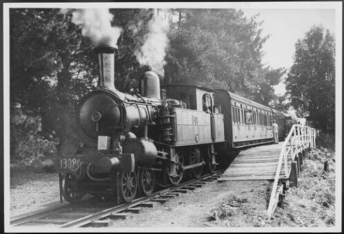 Picton-Mittagong loop line with Locomotive 1308 at Hill Top, New South Wales, April 1938 [picture] / J. L. Buckland