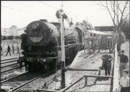 5713 on Australian Railway Historical Society's annual outing at Fairfield, 25 October, 1959 [picture]