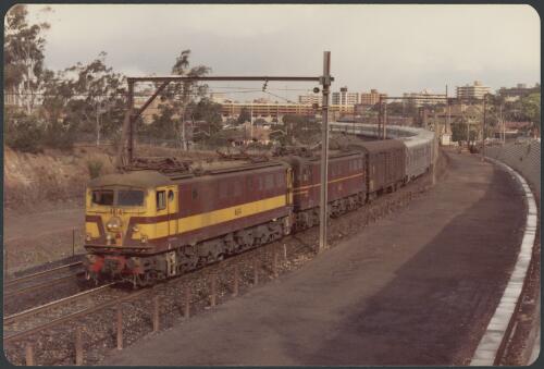 Locomotives 4614 + 4602 hauling west-bound Indian Pacific express west of Parramatta, 22 September 1982 [picture]