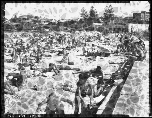 Cronulla Beach [Sydney] [2] [picture] / [Frank Hurley]