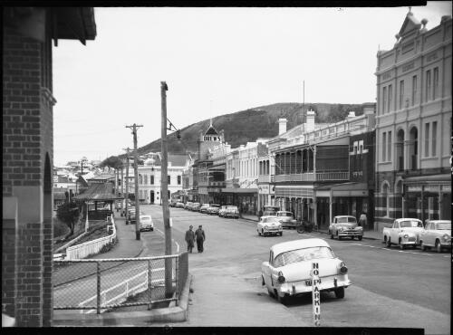 Stirling Terrace, Albany [Western Australia] [picture] / [Frank Hurley]