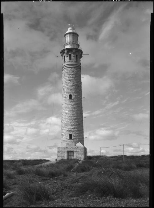 Cape Leeuwin Lighthouse [Western Australia] [picture] / [Frank Hurley]