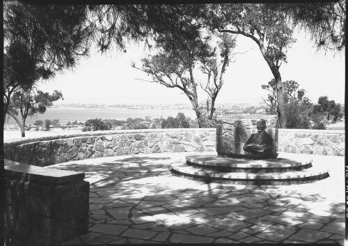 Roe Lookout, Kings Park, Perth [Western Australia, 1] [picture] / [Frank Hurley]