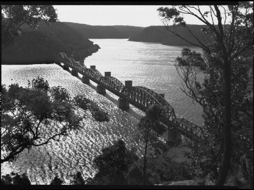 New Hawkesbury River Railway Bridge New South Wales, ca. 1946 [picture] / Frank Hurley