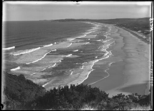Byron Bay [New South Wales] [picture] / [Frank Hurley]