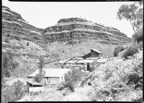 Wittenoom Gorge, Western Australia [picture] / [Frank Hurley]