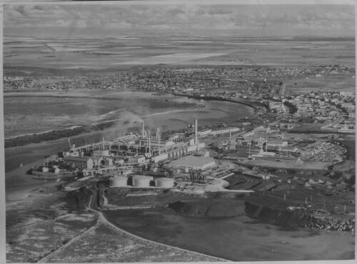 Associated smelters, Port Pirie [South Australia, 1] [picture] / [Frank Hurley]