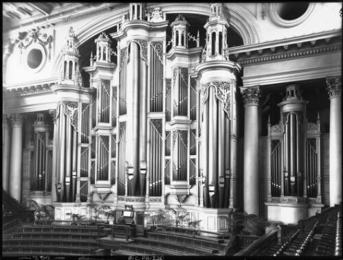 General view of the Grand Organ, Town Hall [Sydney Town Hall, 8672 pipes, 1940s] [picture] : [Sydney, New South Wales] / [Frank Hurley]