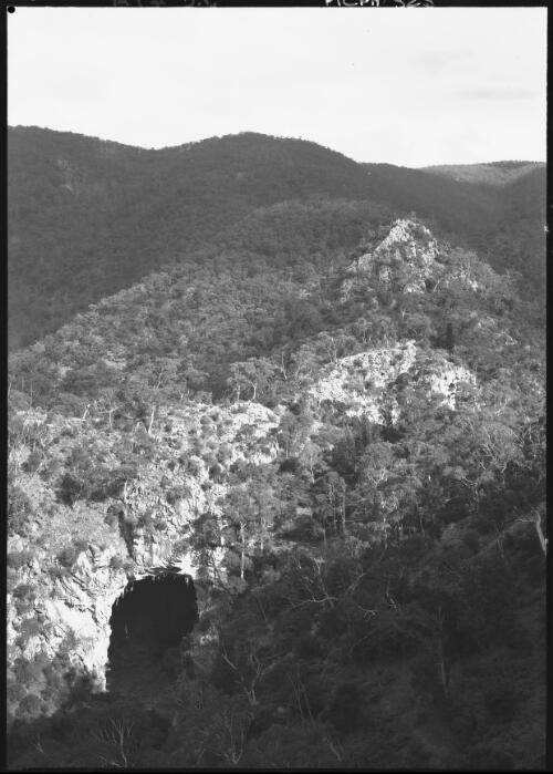 Horizontal & vertical showing limestone region in which Caves are situated [2] [picture] : [Jenolan Caves, New South Wales] / [Frank Hurley]