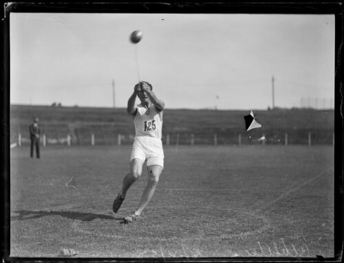 Athlete during a hammer throw, New South Wales, 18 December 1931 [picture]