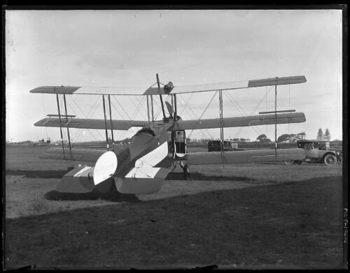 Small aircraft, [2] [picture] / [Frank Hurley]