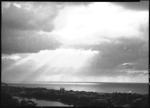 [Clouds, 9] [picture] / [Frank Hurley]