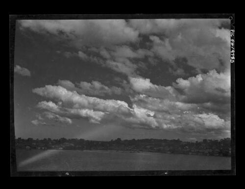[Clouds, 102] [picture] / [Frank Hurley]