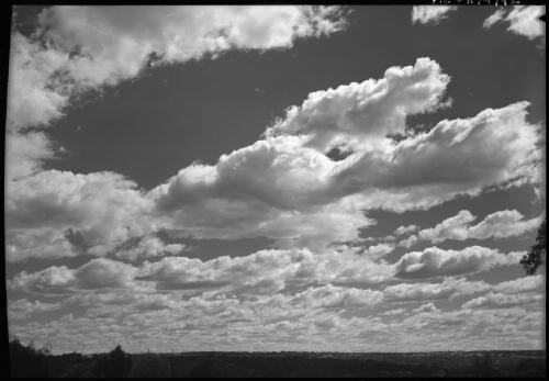 [Clouds, 109] [picture] / [Frank Hurley]