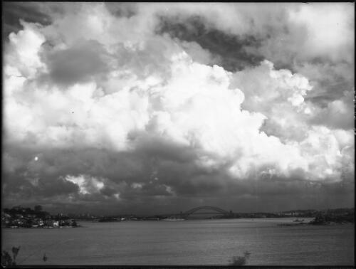 [Clouds over Sydney Harbour,  New South Wales, 7] [picture] / [Frank Hurley]