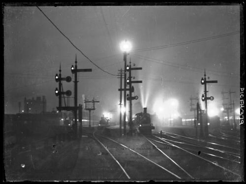 Sydney Old Railway Station [at night, ca. 1906?] [picture] : [Railways, New South Wales] / [Frank Hurley]
