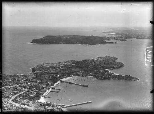 Entrance to Sydney Harbour from above Watson's Bay [picture] : [Sydney, New South Wales, Aerial] / [Frank Hurley]