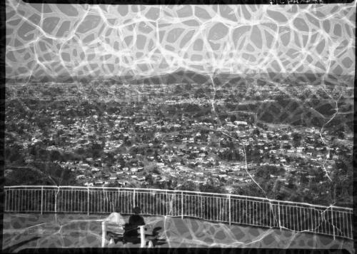 [Brisbane from a lookout, 2] [picture] : [Brisbane, Queensland] / [Frank Hurley]