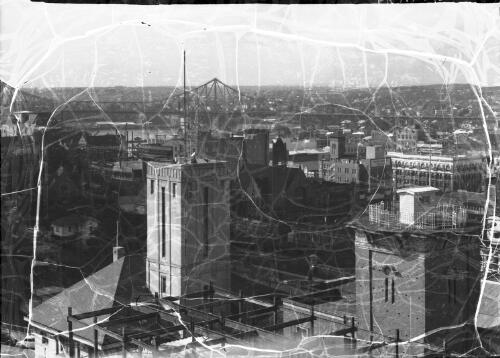 [Panorama of Brisbane,  panel including Story Bridge] [picture] : [Brisbane, Queensland] / [Frank Hurley]