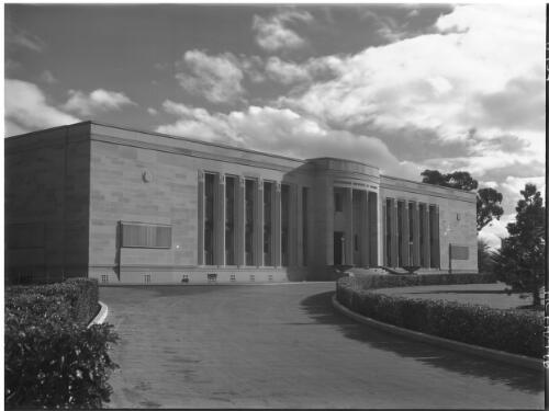 [Australian] Institute of Anatomy, front [Acton, 1938] [picture] : [Canberra, Australian Capital Territory] / [Frank Hurley]