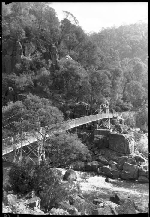 Basin Bridge [picture] : [Launceston, Tasmania] / [Frank Hurley]