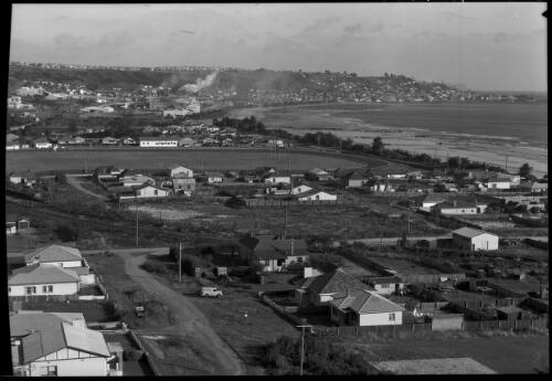 [View of Wivenhoe, Tasmania] [picture] / [Frank Hurley]