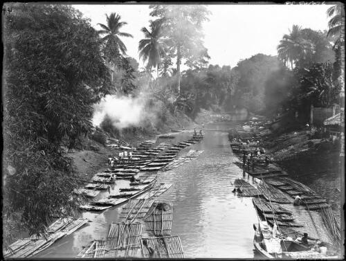 Bamboo rafts Batavia (Raden Saleh) [1913] [picture] : [Java, Indonesia] / [Frank Hurley]