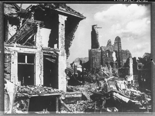 [Ruined village] [picture] : [World War I] / [Frank Hurley]