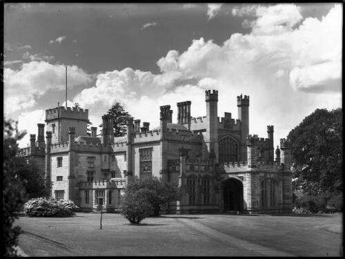 Government House [2] [picture] : [Sydney, New South Wales] / [Frank Hurley]