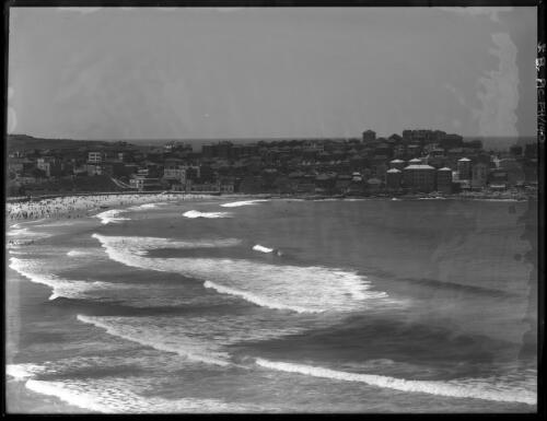 Mid Section, Bondi [picture] : [Beaches, Sydney, New South Wales] / [Frank Hurley]