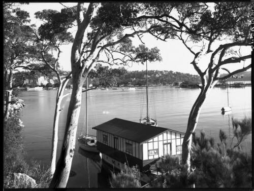 Pearl Bay [picture] : [Sydney Harbour, New South Wales] / [Frank Hurley]